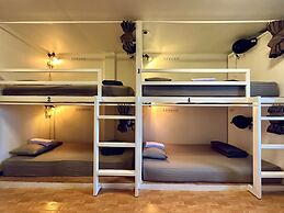 84 Gallery - Hostel