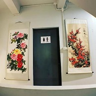 84 Gallery - Hostel