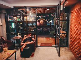 84 Gallery - Hostel
