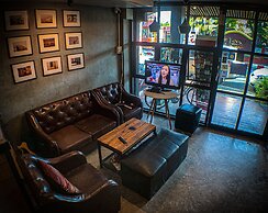 84 Gallery - Hostel