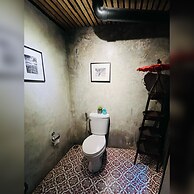 84 Gallery - Hostel