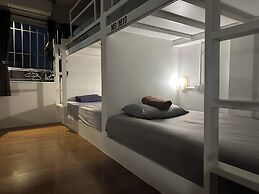 84 Gallery - Hostel