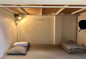 84 Gallery - Hostel