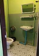 J Giant Hostel
