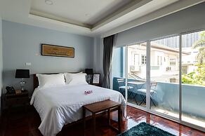Maneeya Park Residence