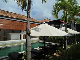 Arya Residence