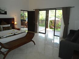 Arya Residence