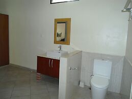 Arya Residence