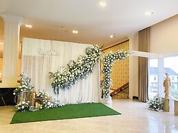 Ladalat Hotel