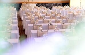 Ladalat Hotel