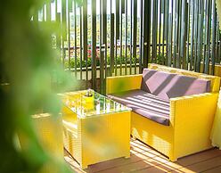 Ladalat Hotel