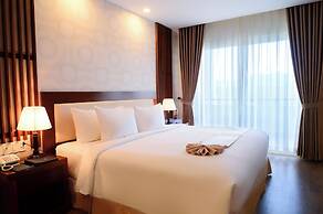 Ladalat Hotel