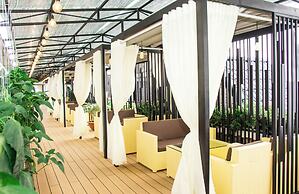 Ladalat Hotel