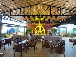 Ladalat Hotel