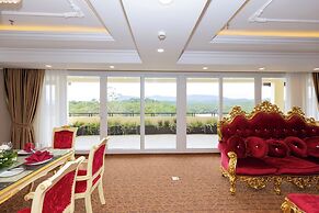 Ladalat Hotel