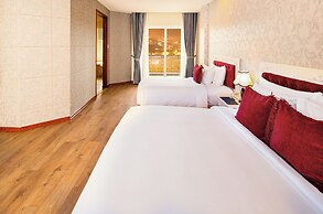 Ladalat Hotel