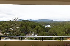 Ladalat Hotel