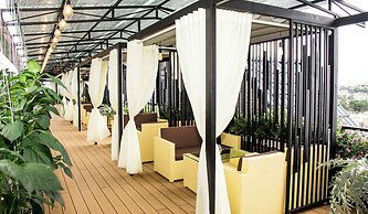 Ladalat Hotel
