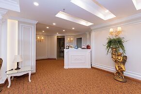 Ladalat Hotel