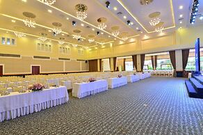 Ladalat Hotel