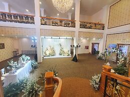 Ladalat Hotel