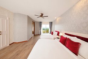 Ladalat Hotel