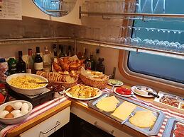 Hotelboat Allure