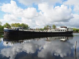 Hotelschip Sarah