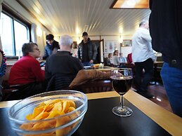 Hotelschip Sarah