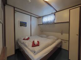 Hotelschip Sarah