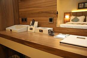 Bram Hotel Suites