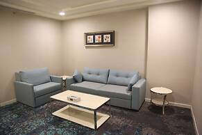 Bram Hotel Suites