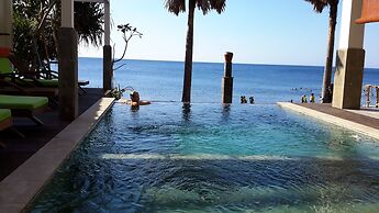 Amed Beach Villa