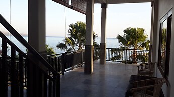 Amed Beach Villa