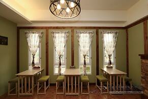 Bear Homestay