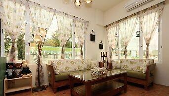 Bear Homestay