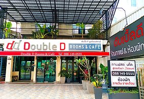 Double D Rooms & Cafe