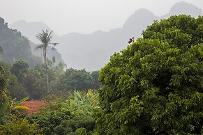 Tam Coc Palm House
