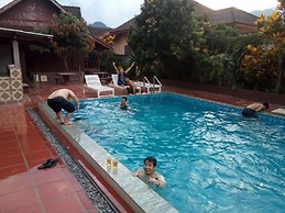 Vang Vieng Garden Bungalow