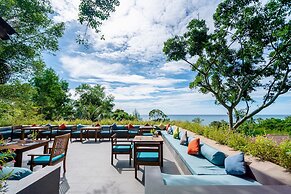 Camia Resort & Spa
