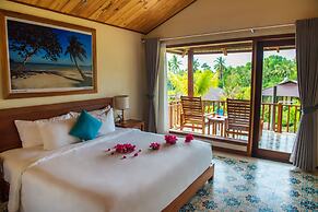 Camia Resort & Spa