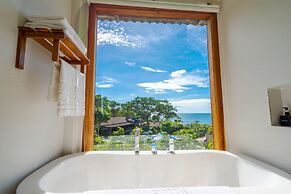 Camia Resort & Spa