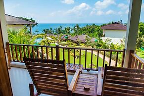 Camia Resort & Spa
