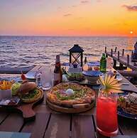 Camia Resort & Spa