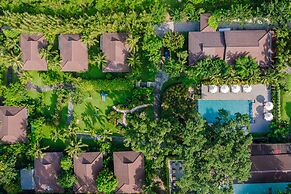 Camia Resort & Spa