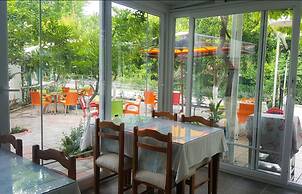 Hotel Seril 1