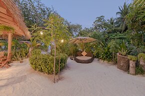 Ostrov Beach
