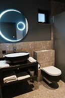 Black Beach Suites