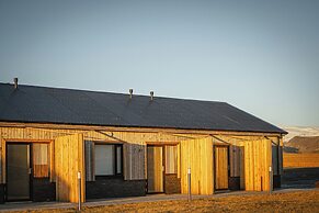 Black Beach Suites