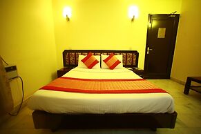 Sundeep Inn